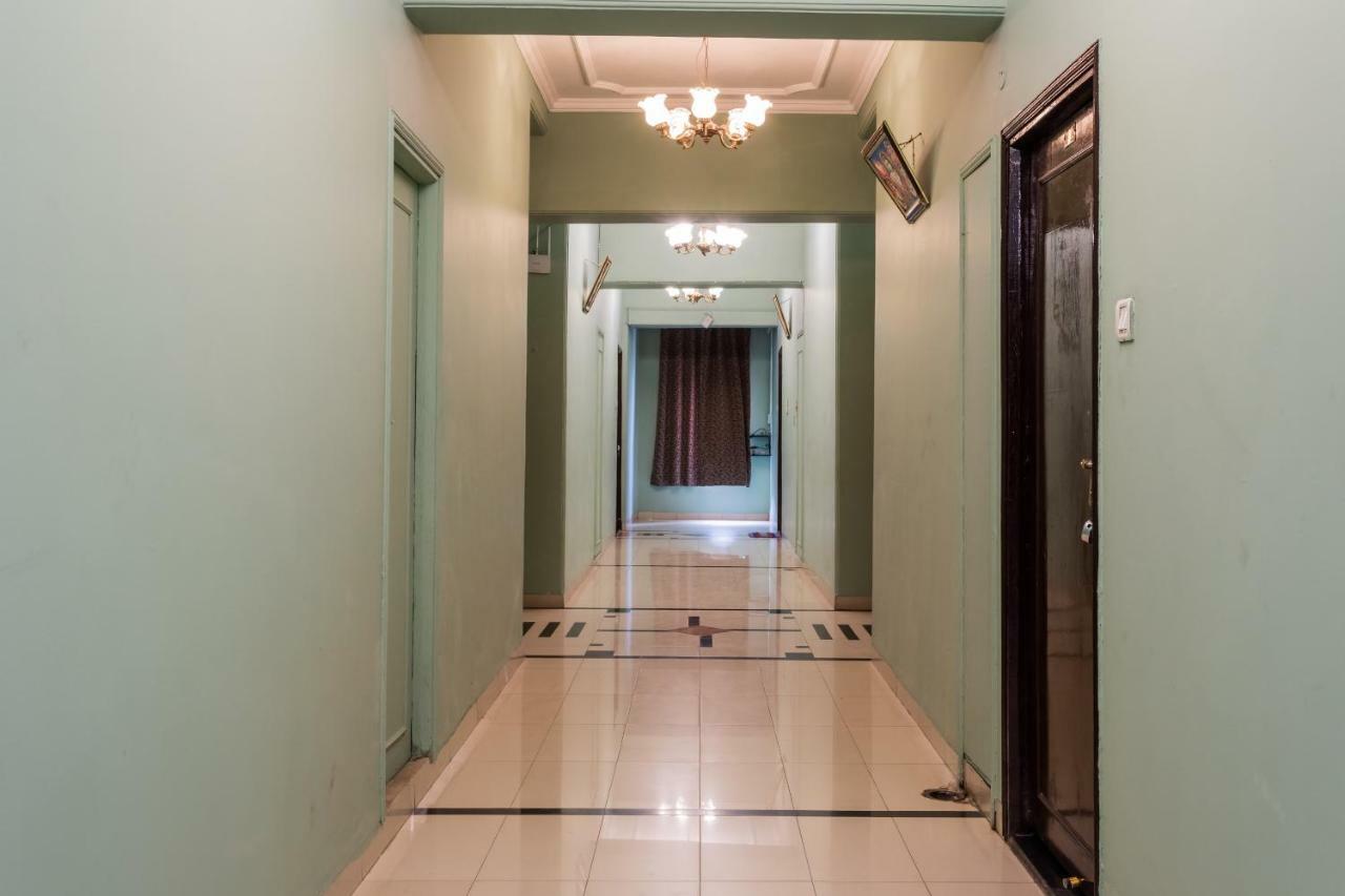 Hotel Oyo 38142 Girdhar Mahal Indore Exterior foto